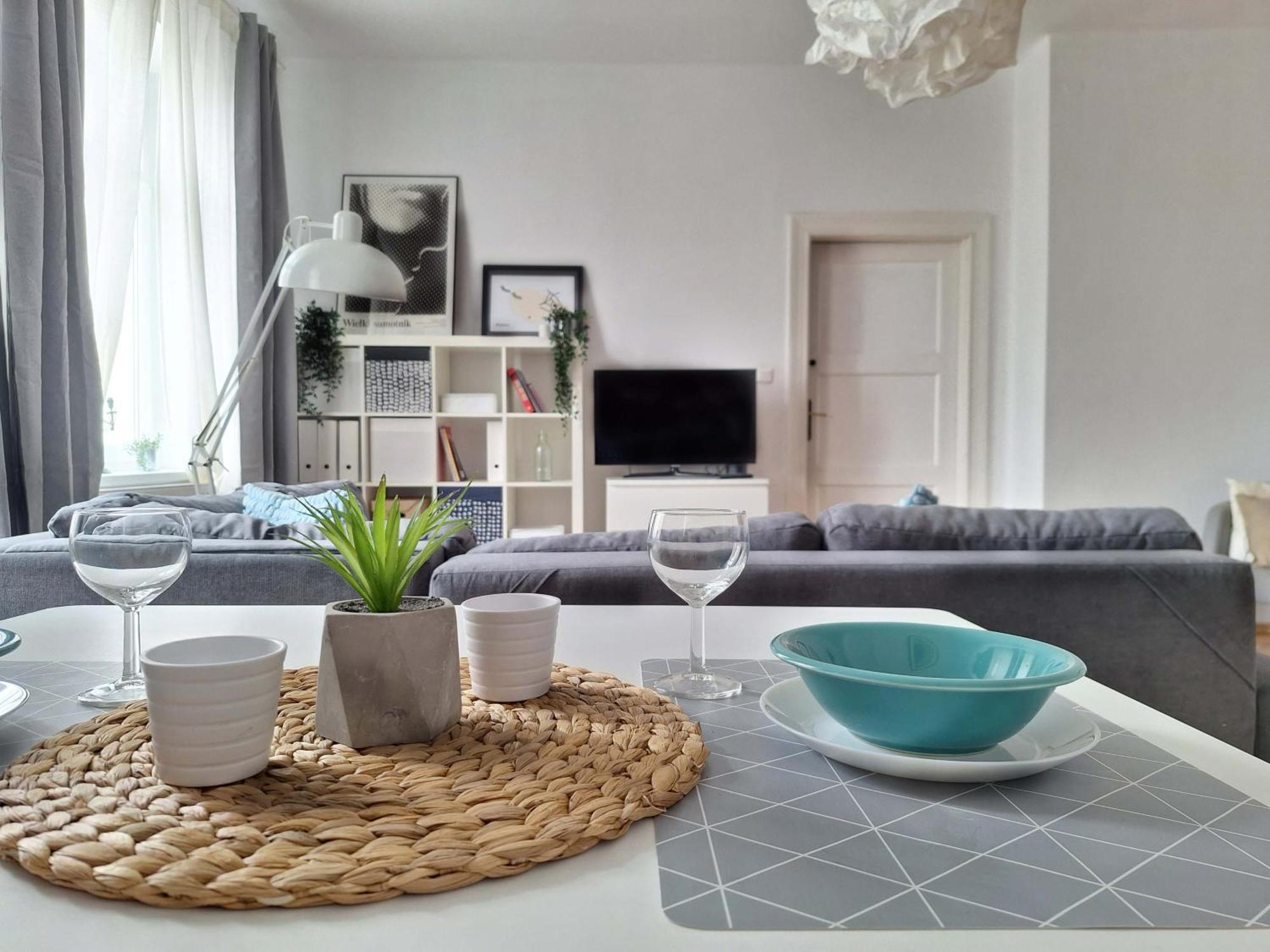 Beautiful And Spacious 69m2 For 5 Guests Next To Florian's Gate Leilighet Krasków